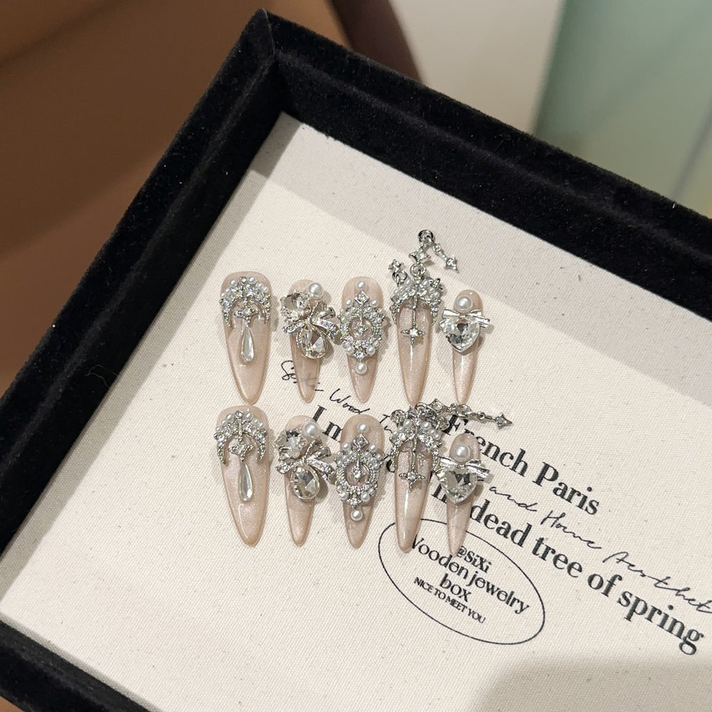 Vintage Rose Cat-eye Medium Almond